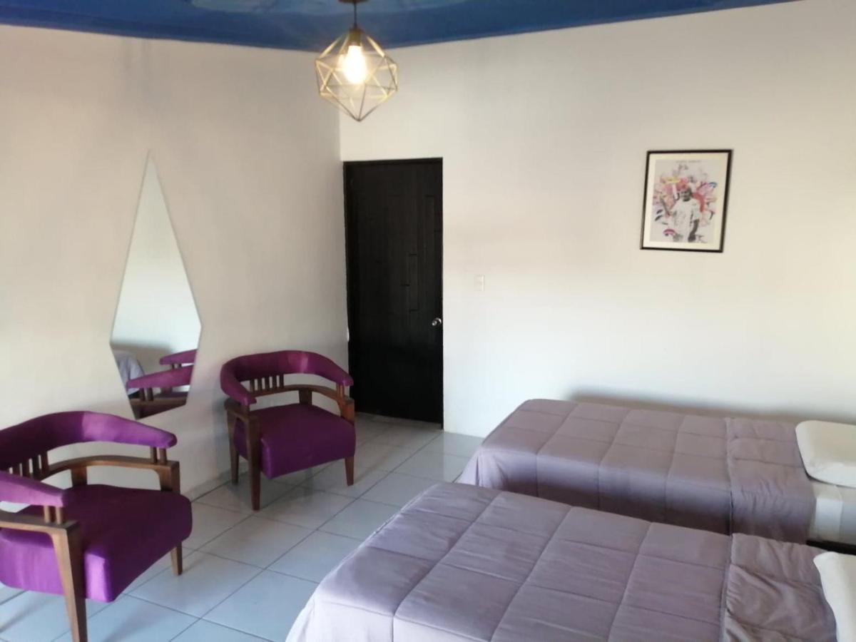 Casa Violeta Hostel Tepic Exterior photo